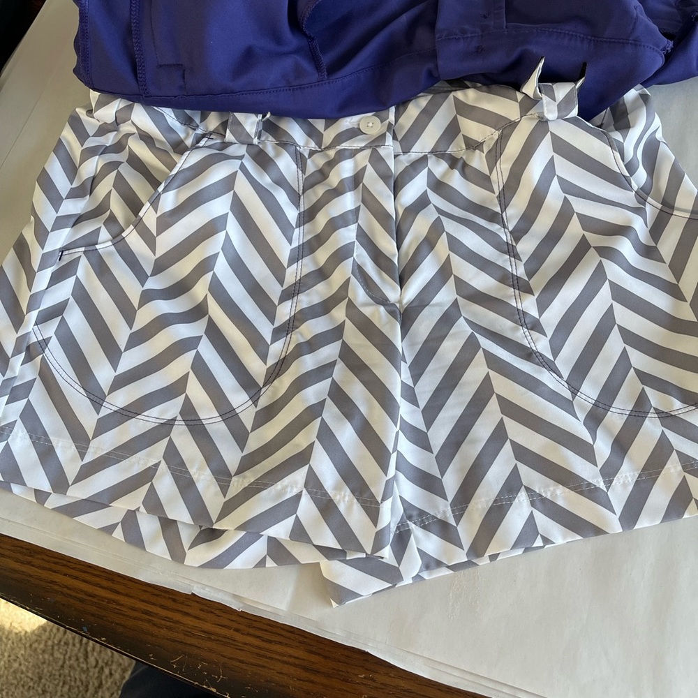 Nike Golf Tour Performance purple Dri-Fit with shorts Skirt. Size 6 - Picture 11 of 12